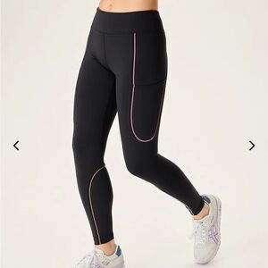 Outdoor Voices FrostKnit 7/8 Leggings NWOT XL